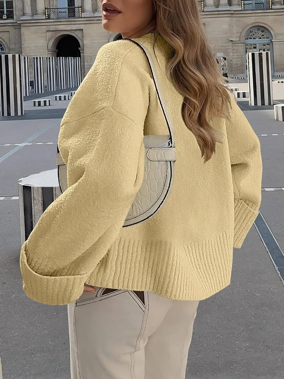 ANRABESS Women's Oversized Crewneck Long Sleeve Fuzzy Knit Casual Chunky Warm 2025 Fall Pullover Sweaters Top Trendy Outfits