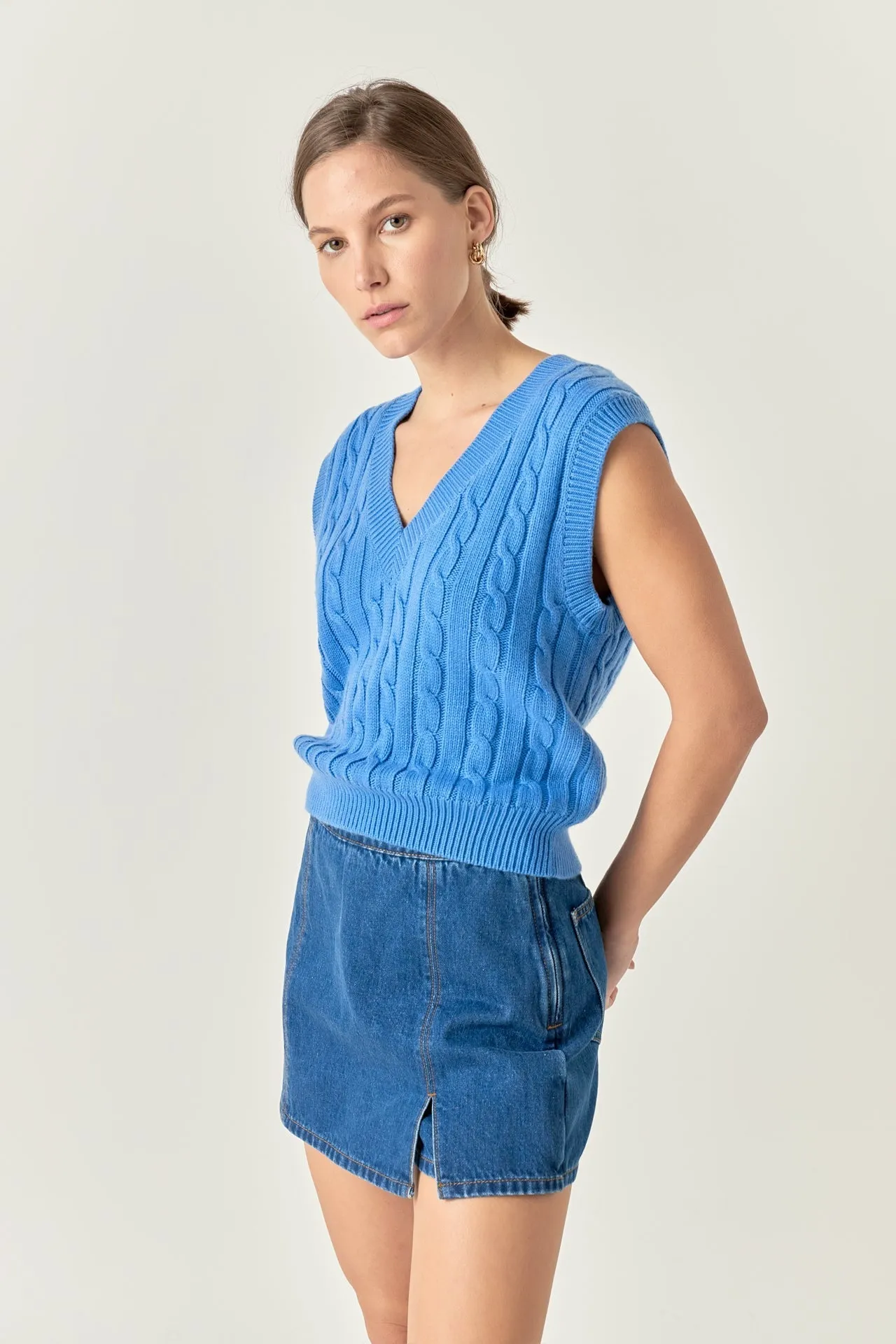 Cable Knit Chunky Vest