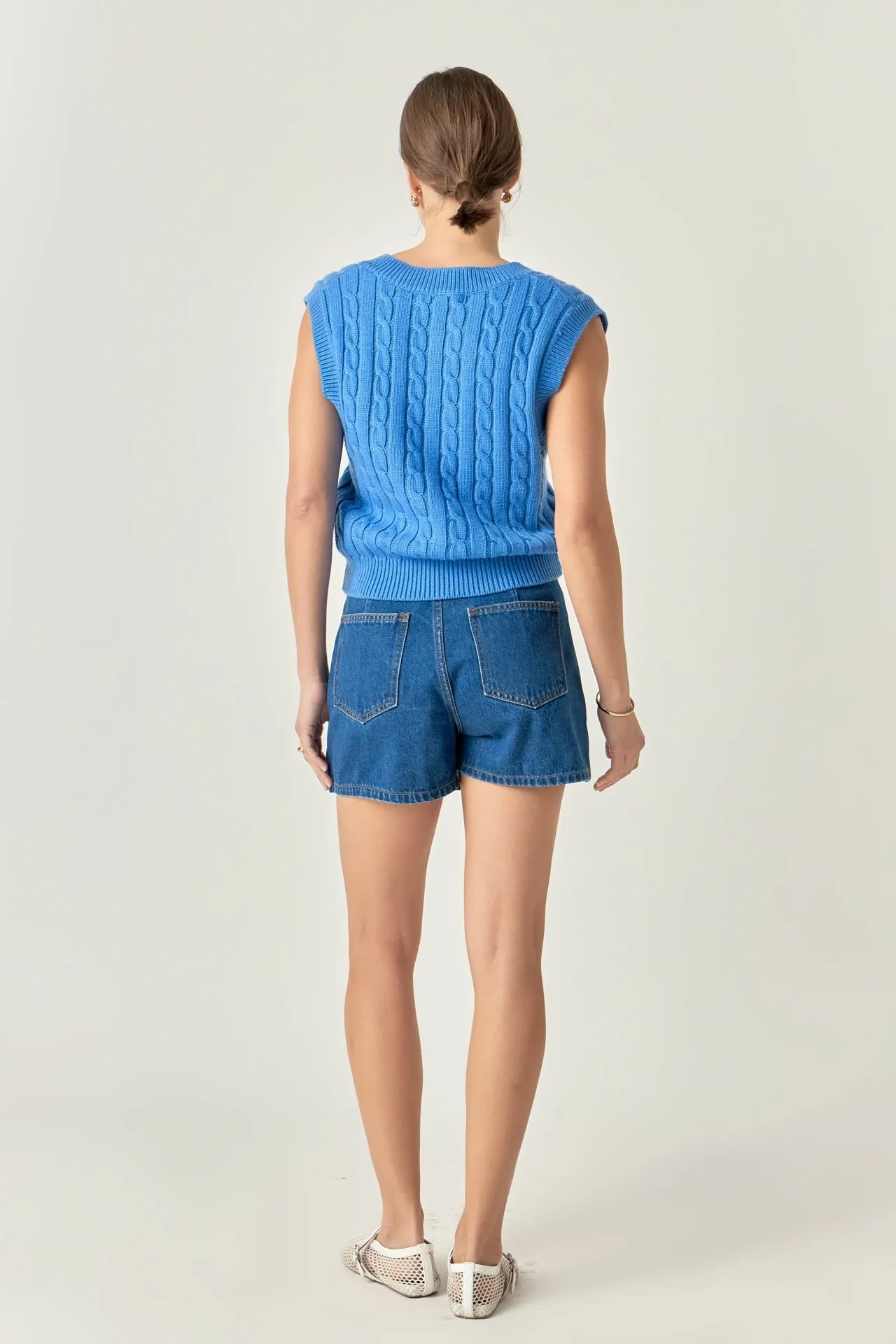 Cable Knit Chunky Vest