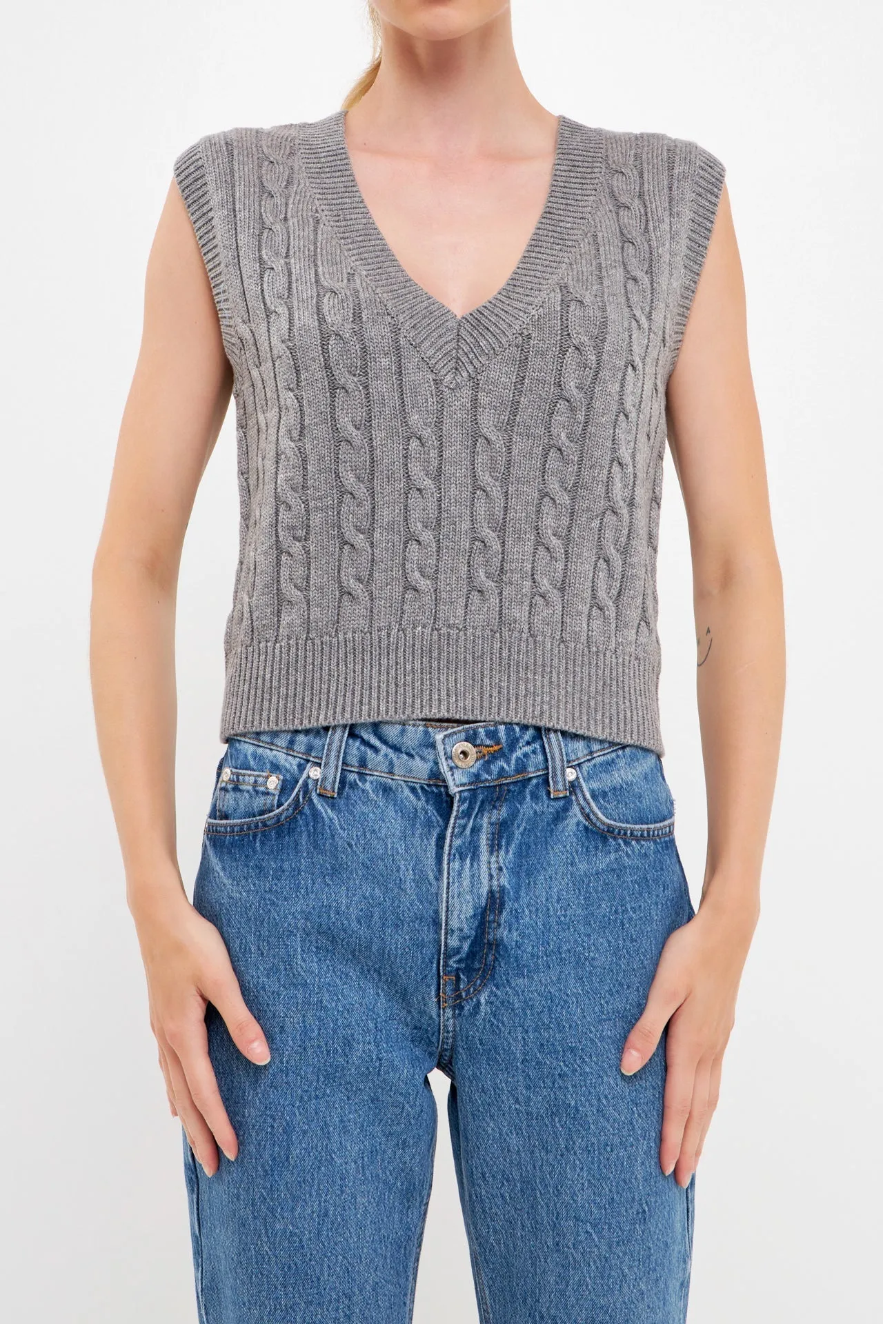 Cable Knit Chunky Vest