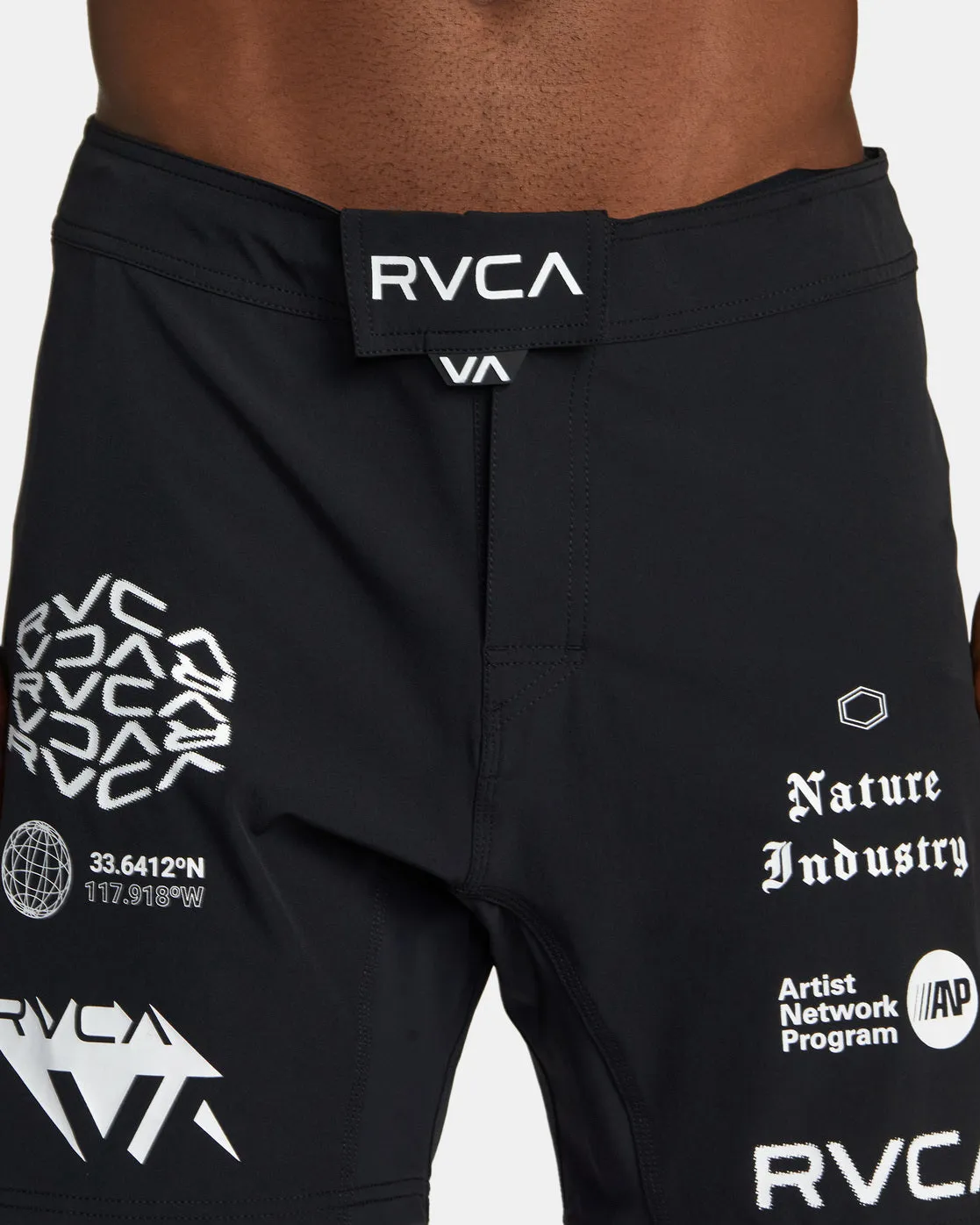 Fight 15" Scrapper Shorts - Black All Brand 2