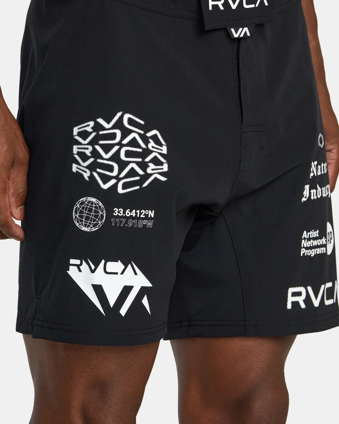 Fight 15" Scrapper Shorts - Black All Brand 2