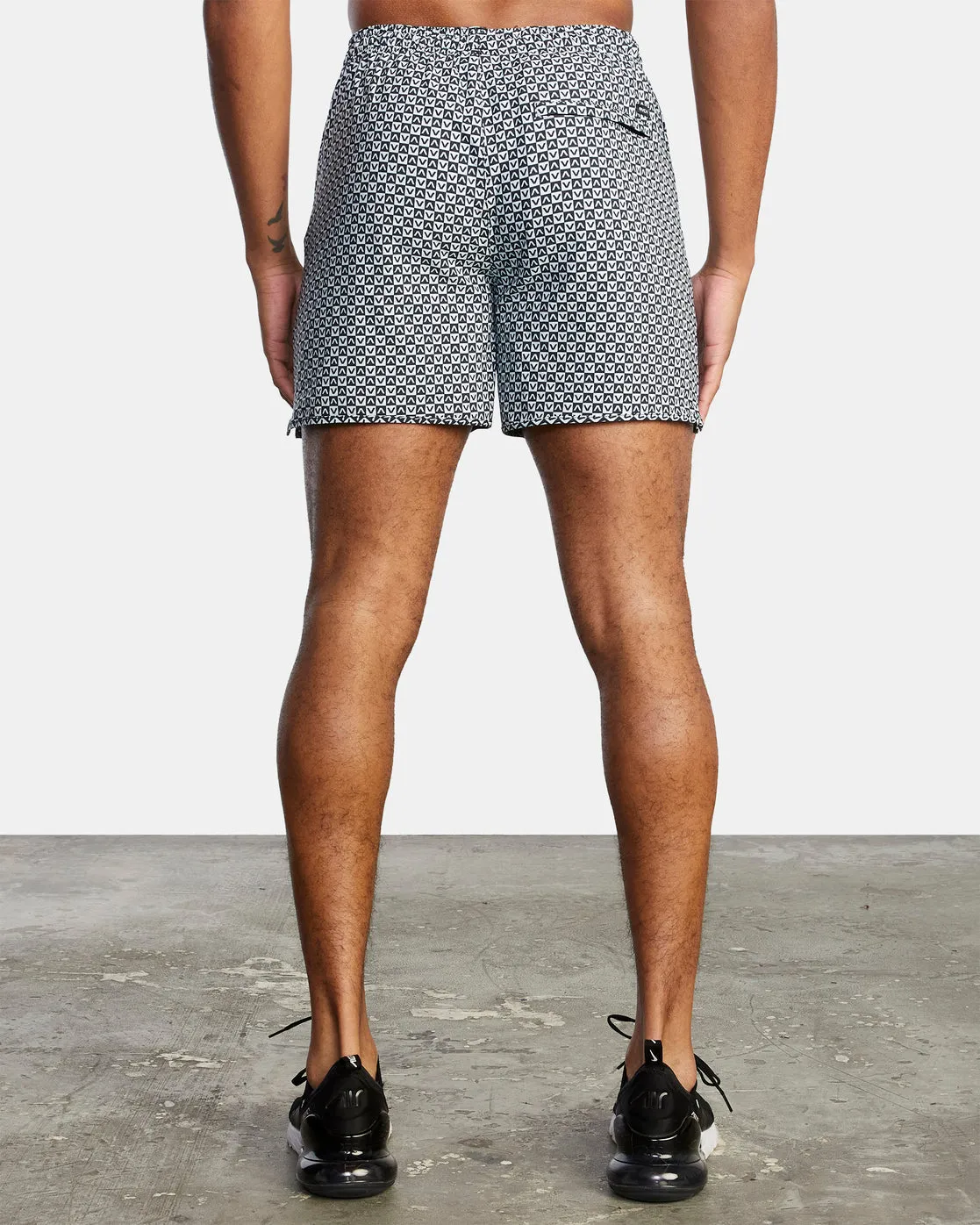 Yogger Elastic Waist Running Shorts 15" - Va Box Black White