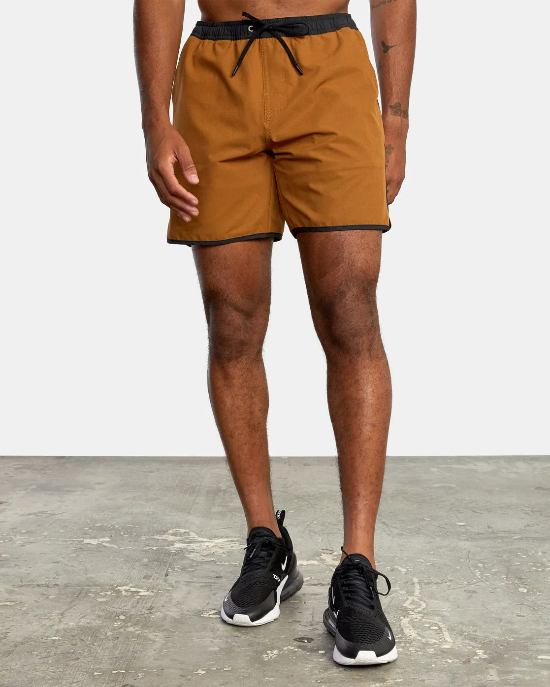 Yogger Hybrid 17" Athletic Shorts - Rubber