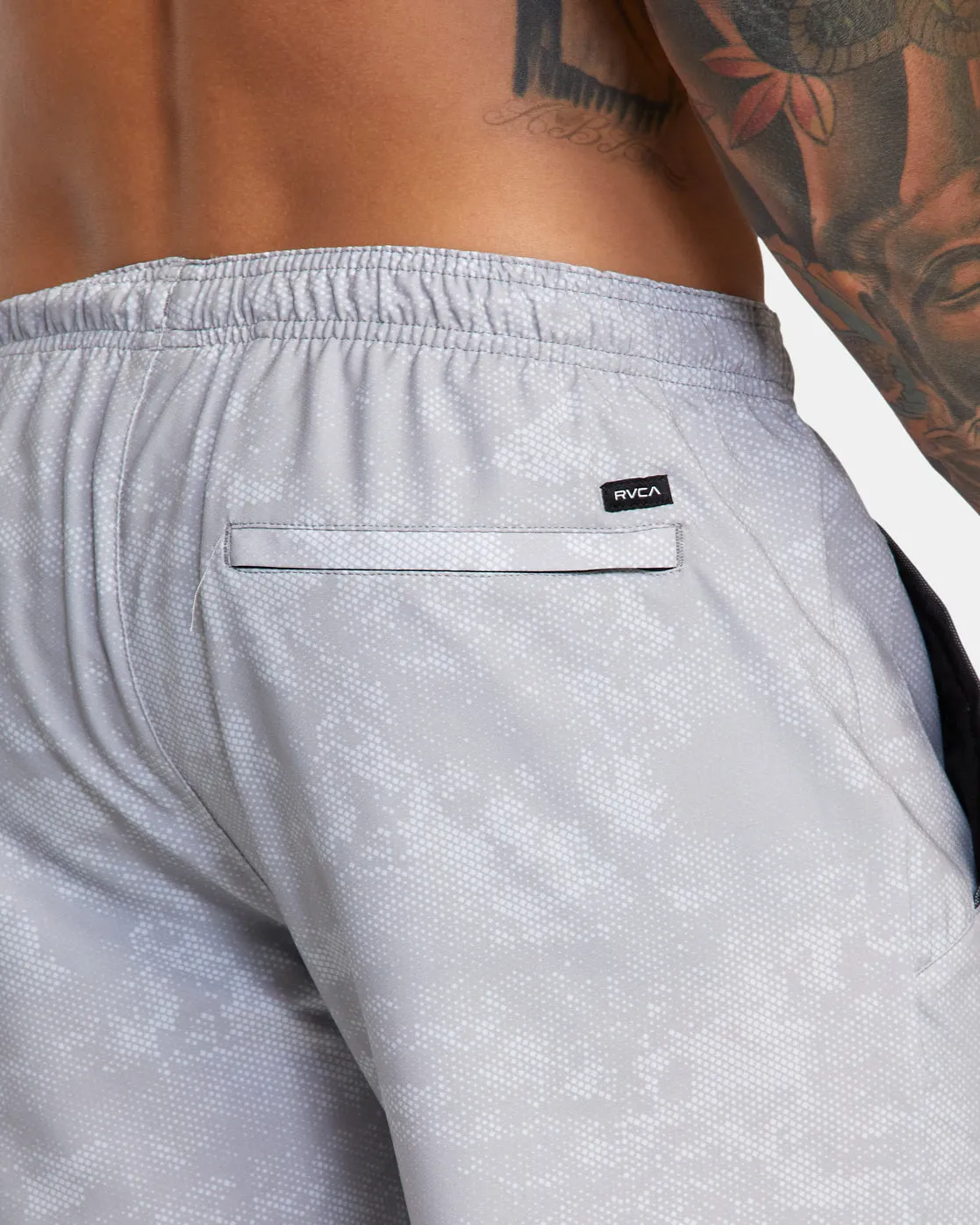 Yogger Stretch 17" Athletic Shorts - Digi Camo Light Grey
