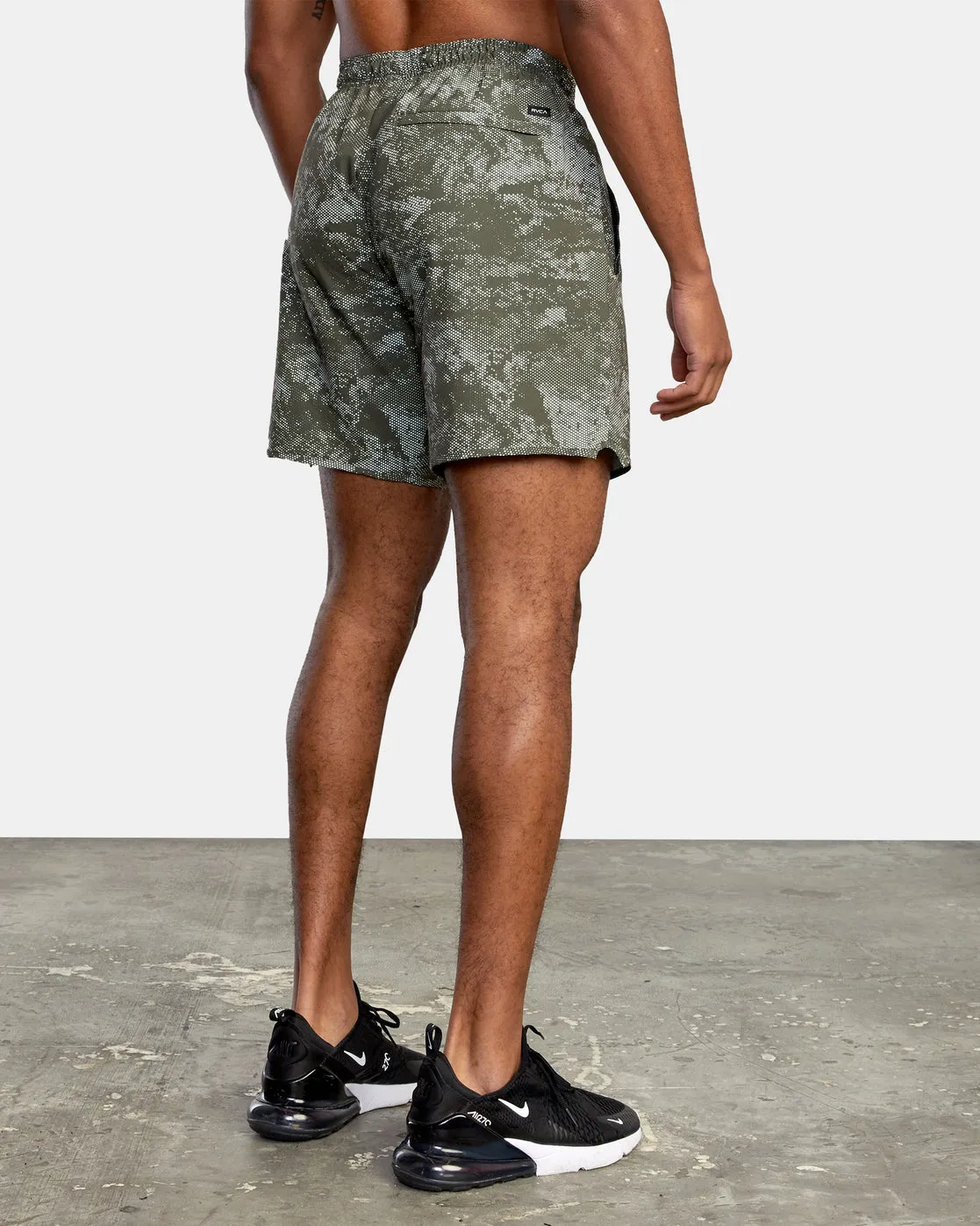 Yogger Stretch 17" Athletic Shorts - Digi Camo Olive