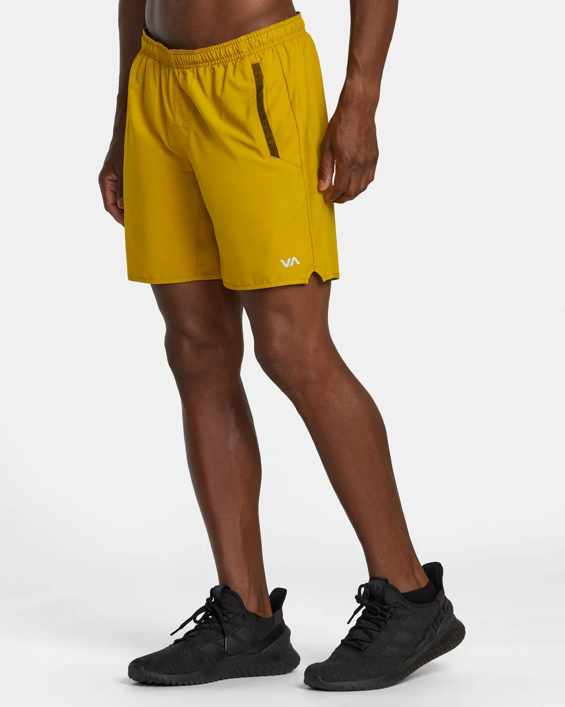 Yogger Stretch 17" Athletic Shorts - Golden