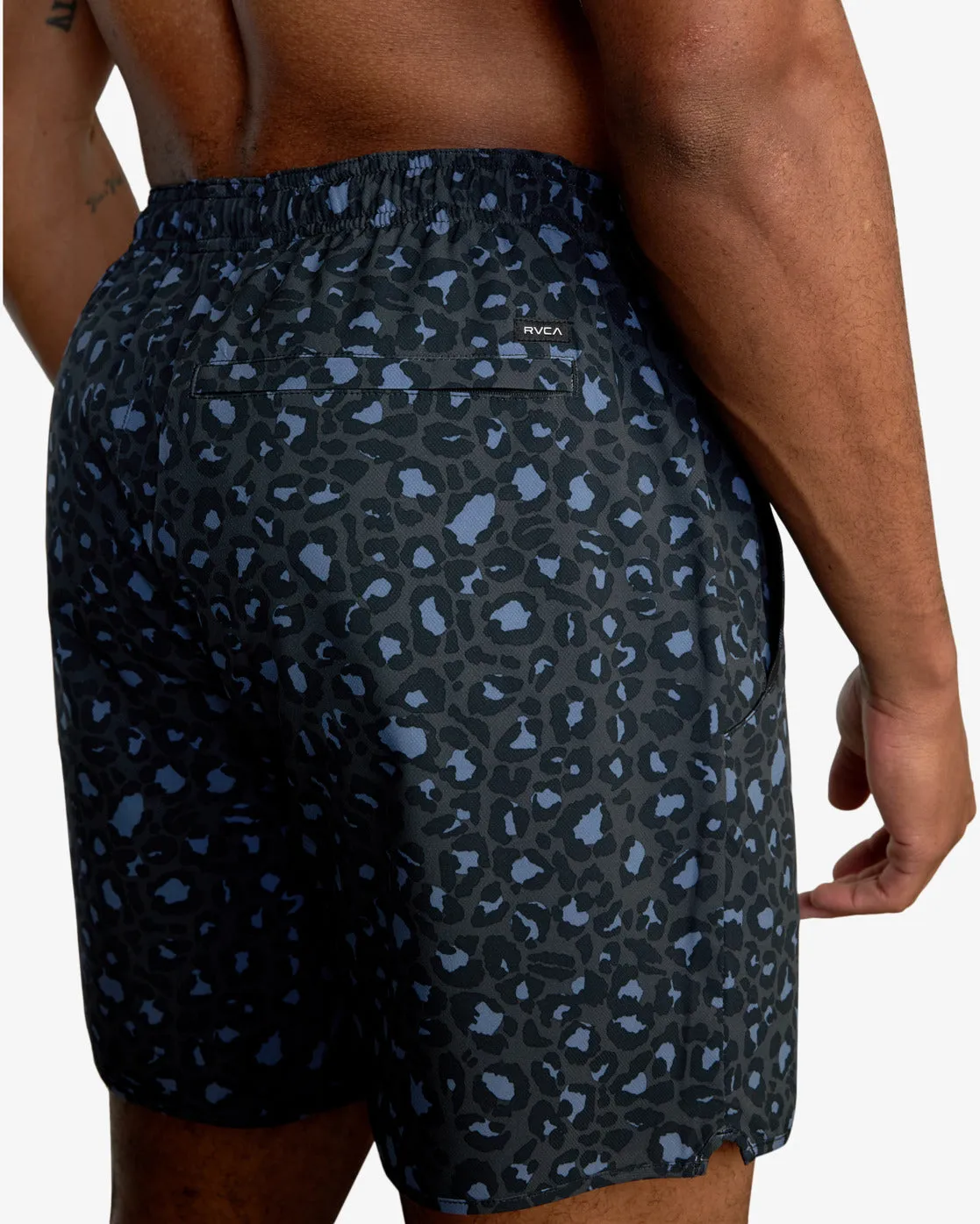 Yogger Stretch 17" Athletic Shorts - Leo