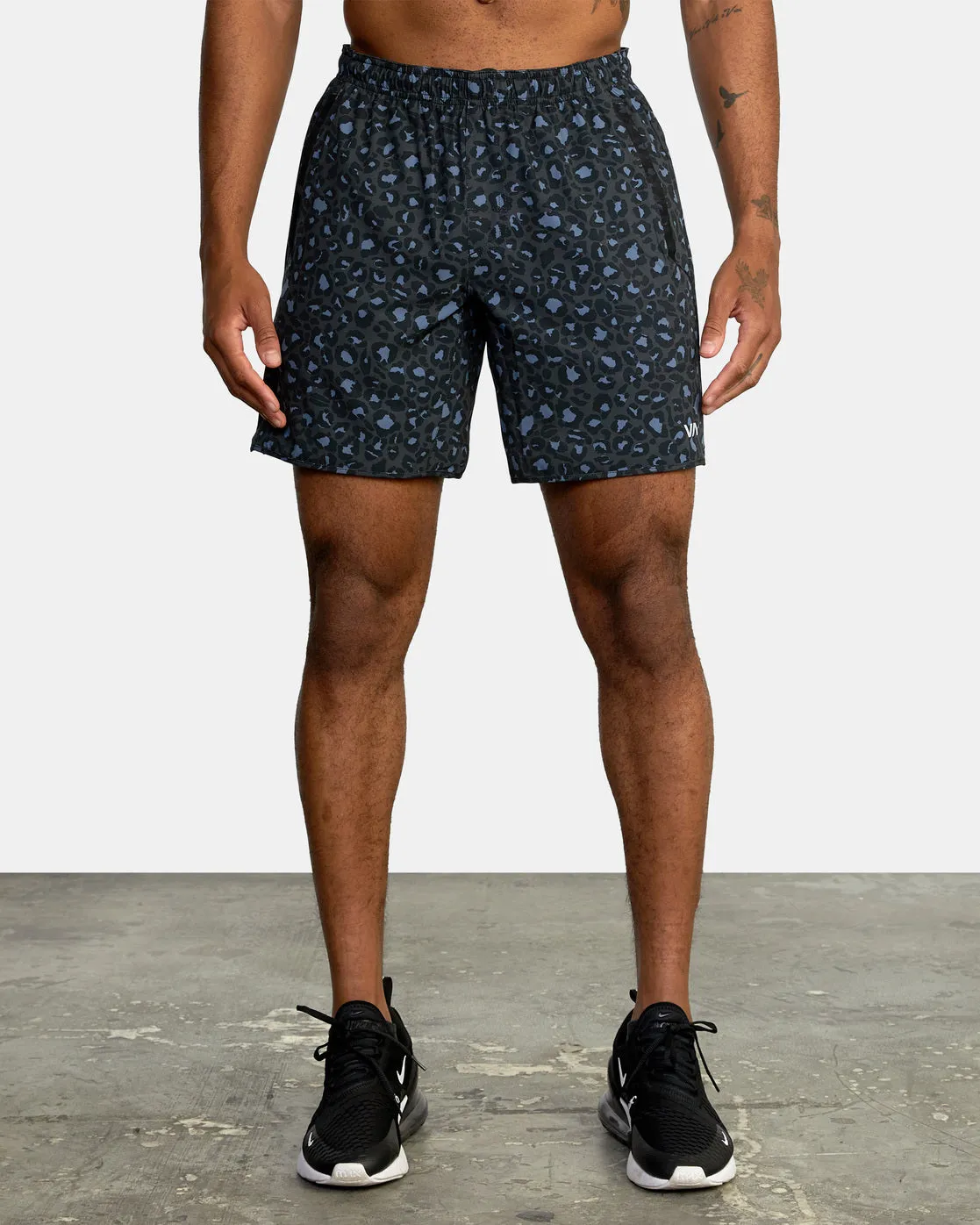 Yogger Stretch 17" Athletic Shorts - Leo