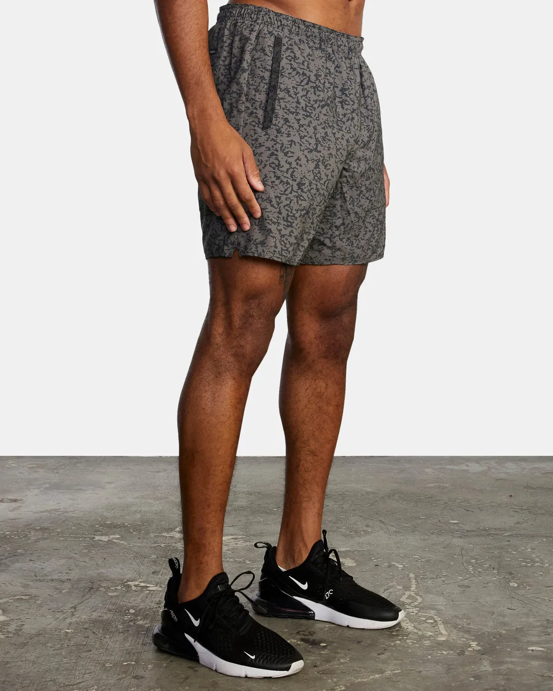 Yogger Stretch 17" Athletic Shorts - Mini Camo Mushroom